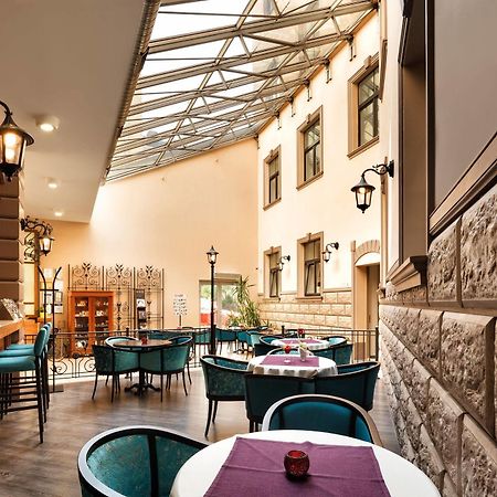 City Hotel Teater Riga Exterior photo